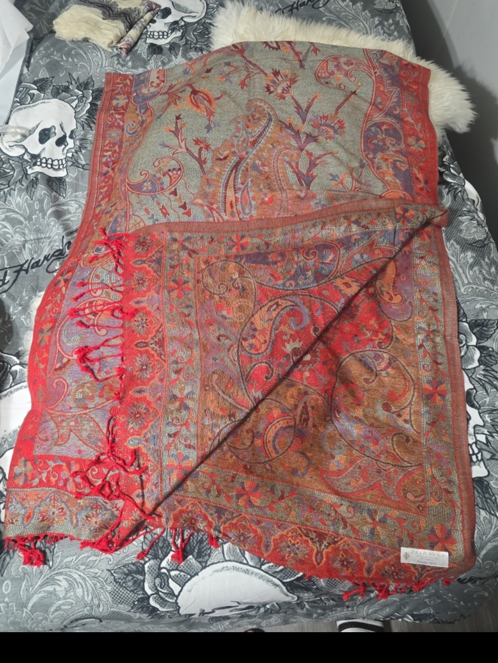 Pashmina Red Paisley Jacquard Scarf with Multicolor Accents